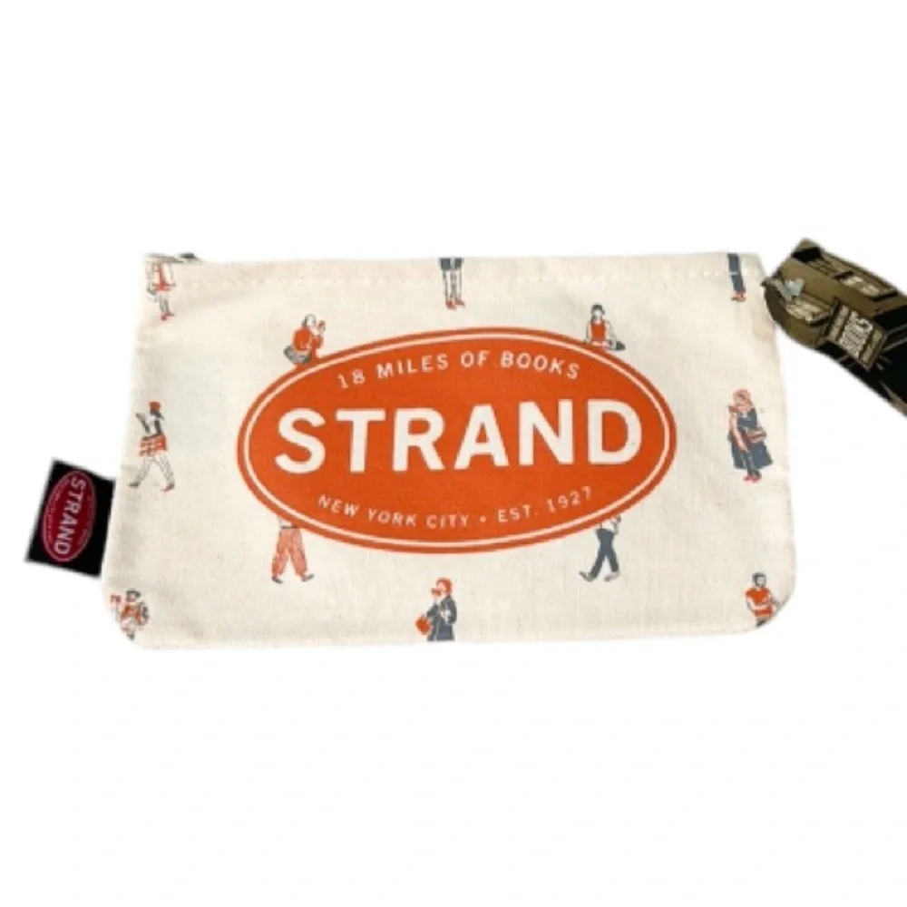 Strand New York 18 miles of books zip closure pencil cosmetics case 6x10”